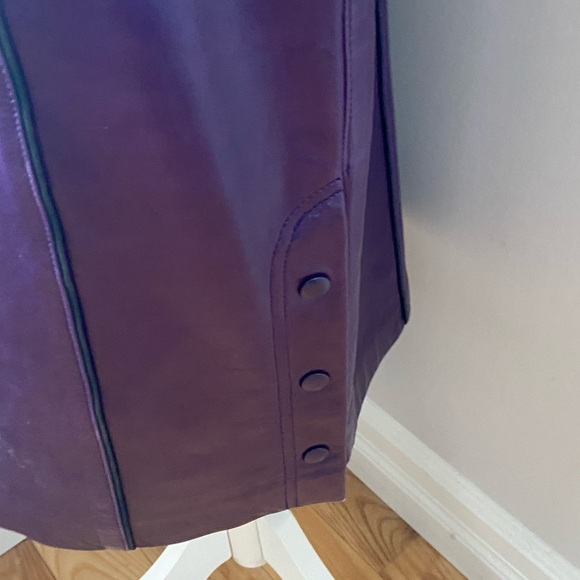 Vintage Escada Leather Skirt - Picture 4 of 8